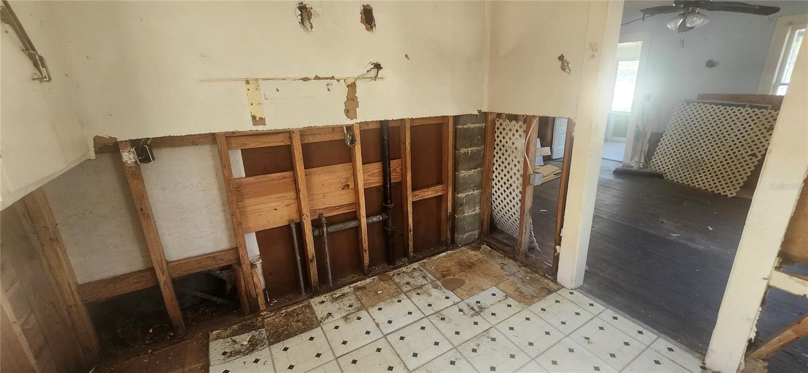 Image 13 of 17 For 5212 Limestone Drive