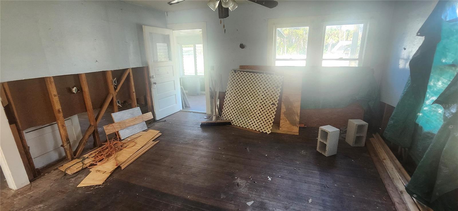 Image 14 of 17 For 5212 Limestone Drive