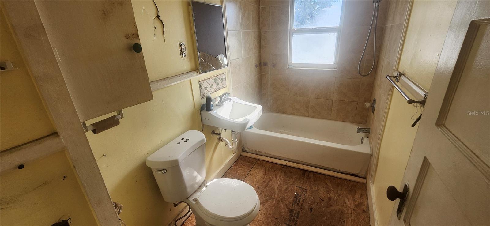 Image 9 of 17 For 5212 Limestone Drive