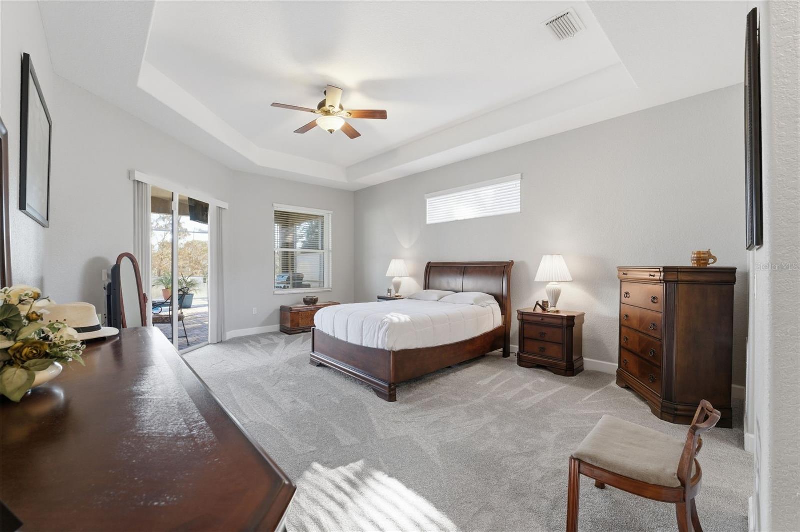 Listing photo id 14 for 15150 Surrey Bend