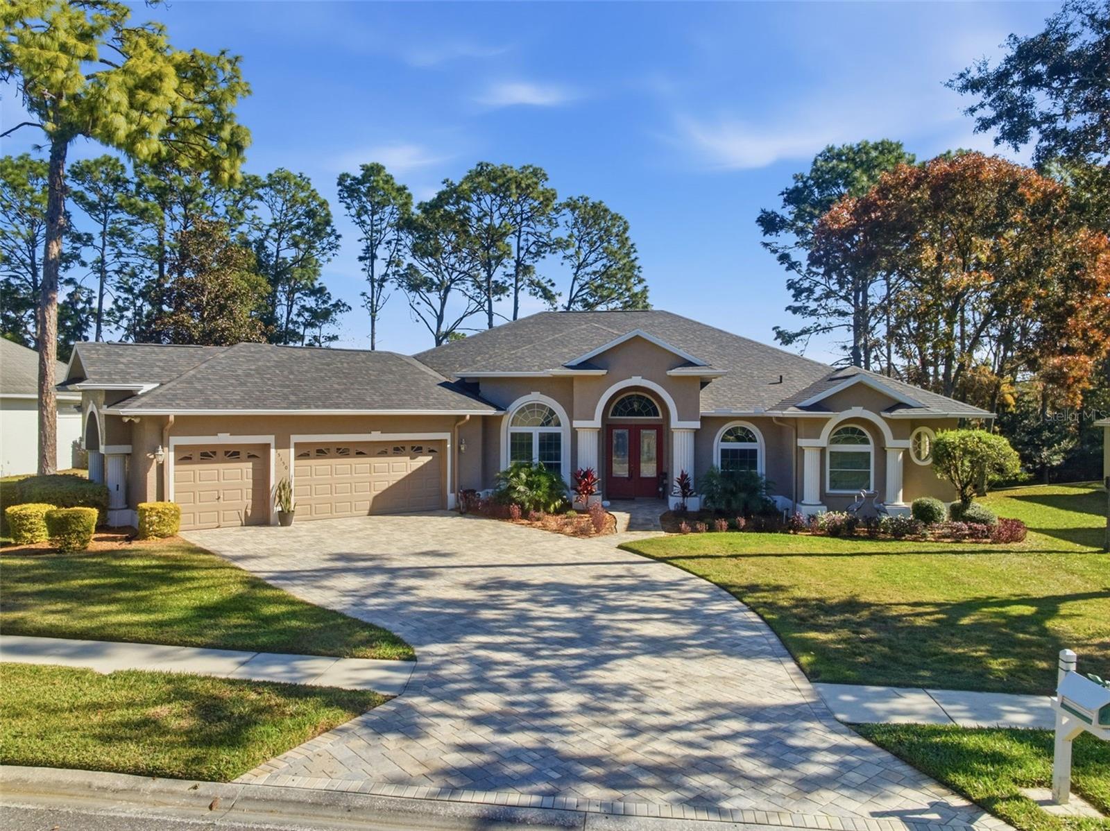 Listing photo id 38 for 15150 Surrey Bend