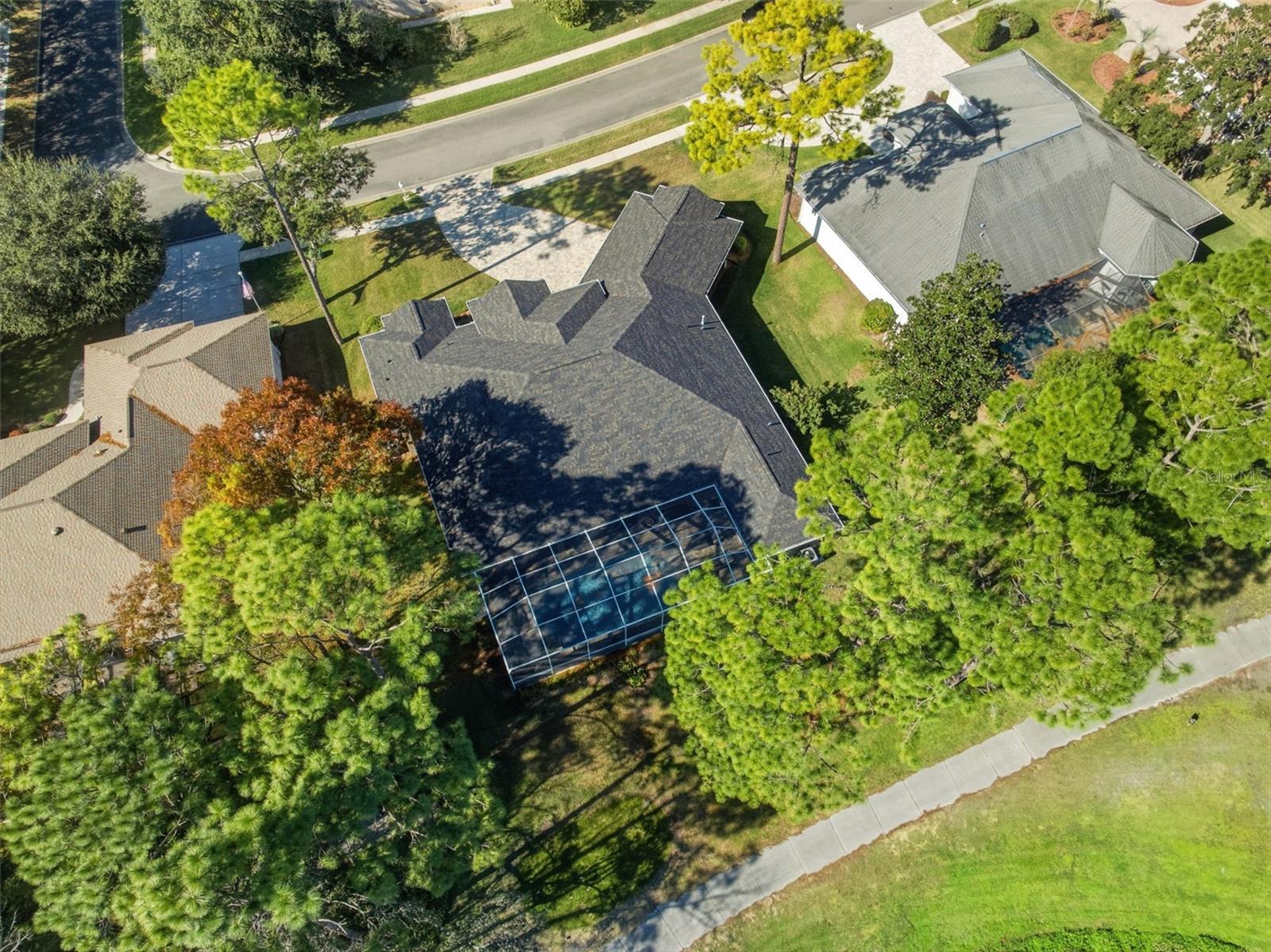 Listing photo id 42 for 15150 Surrey Bend