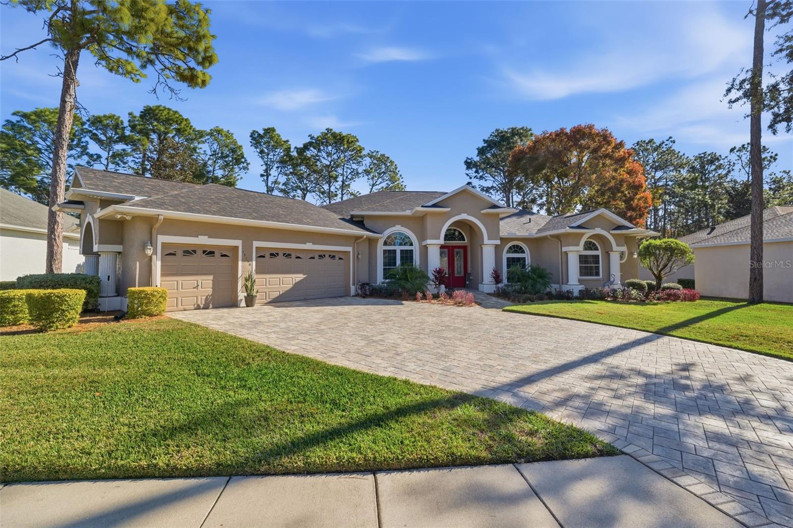 Listing photo id 53 for 15150 Surrey Bend