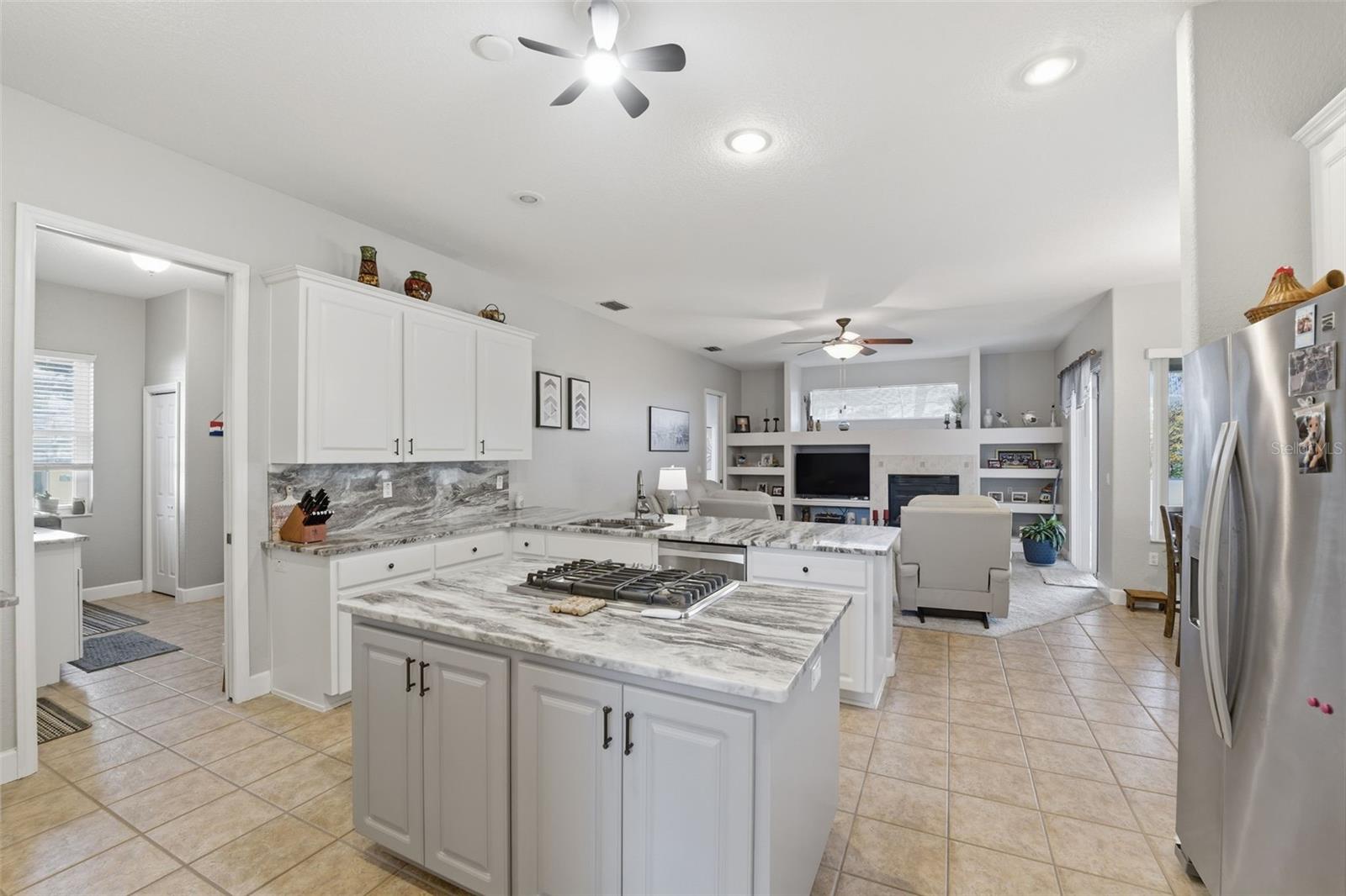 Listing photo id 54 for 15150 Surrey Bend