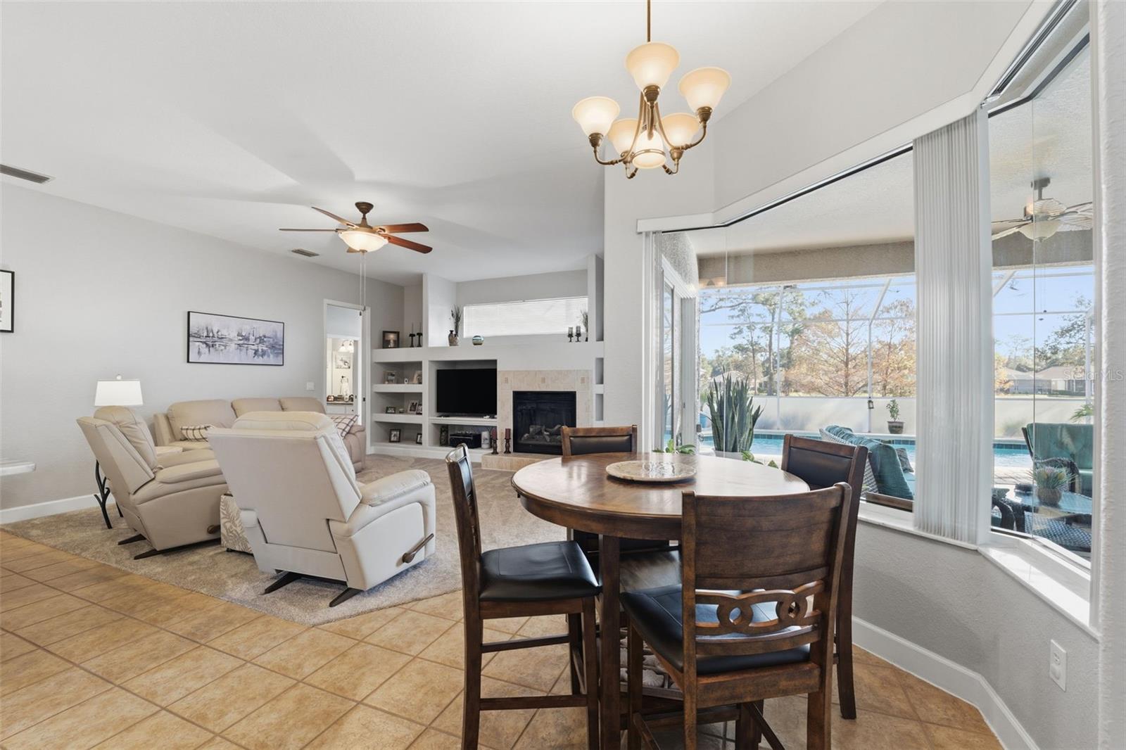 Listing photo id 56 for 15150 Surrey Bend