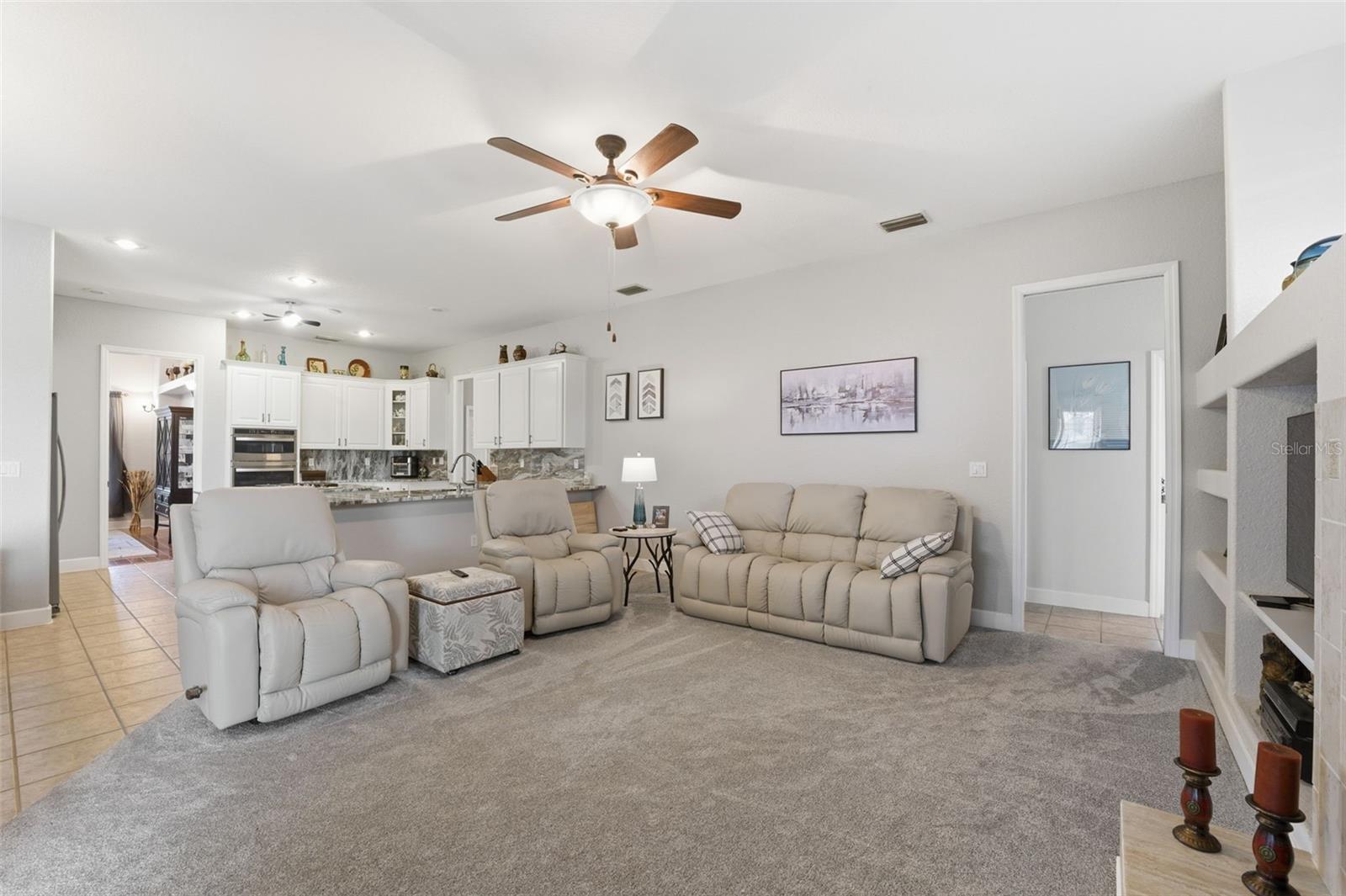 Listing photo id 59 for 15150 Surrey Bend