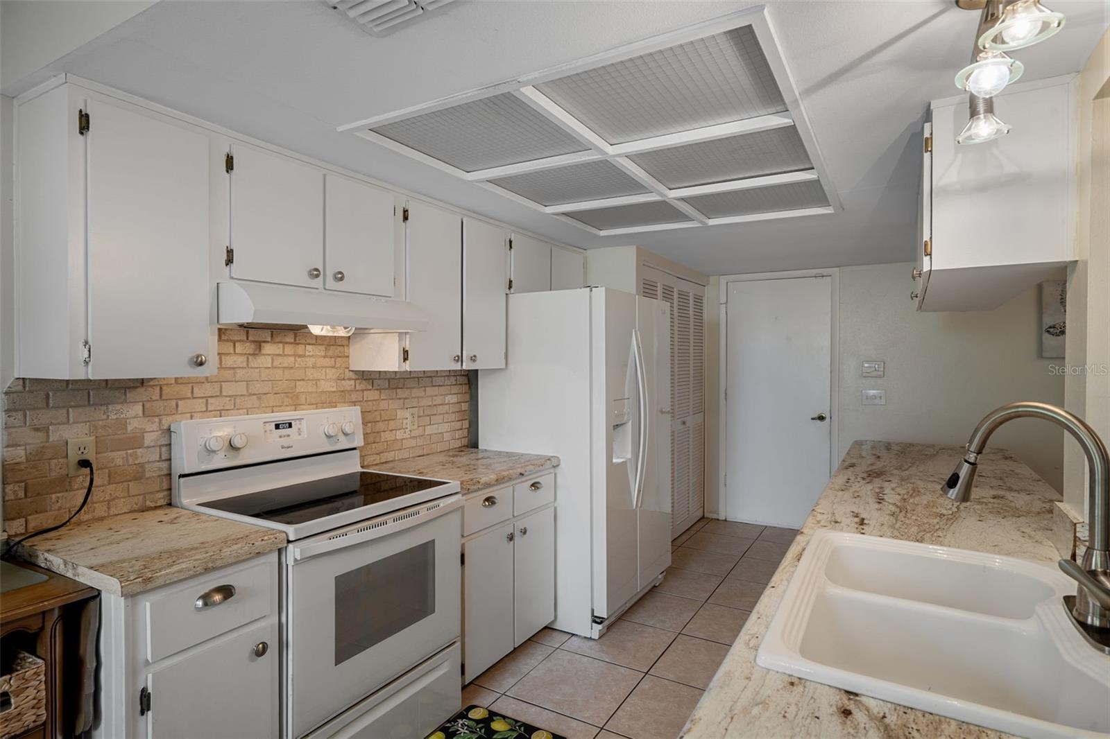 Image 19 of 90 For 6461 Ocean Pines Lane