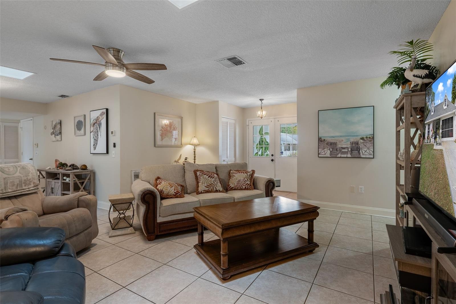 Image 9 of 90 For 6461 Ocean Pines Lane