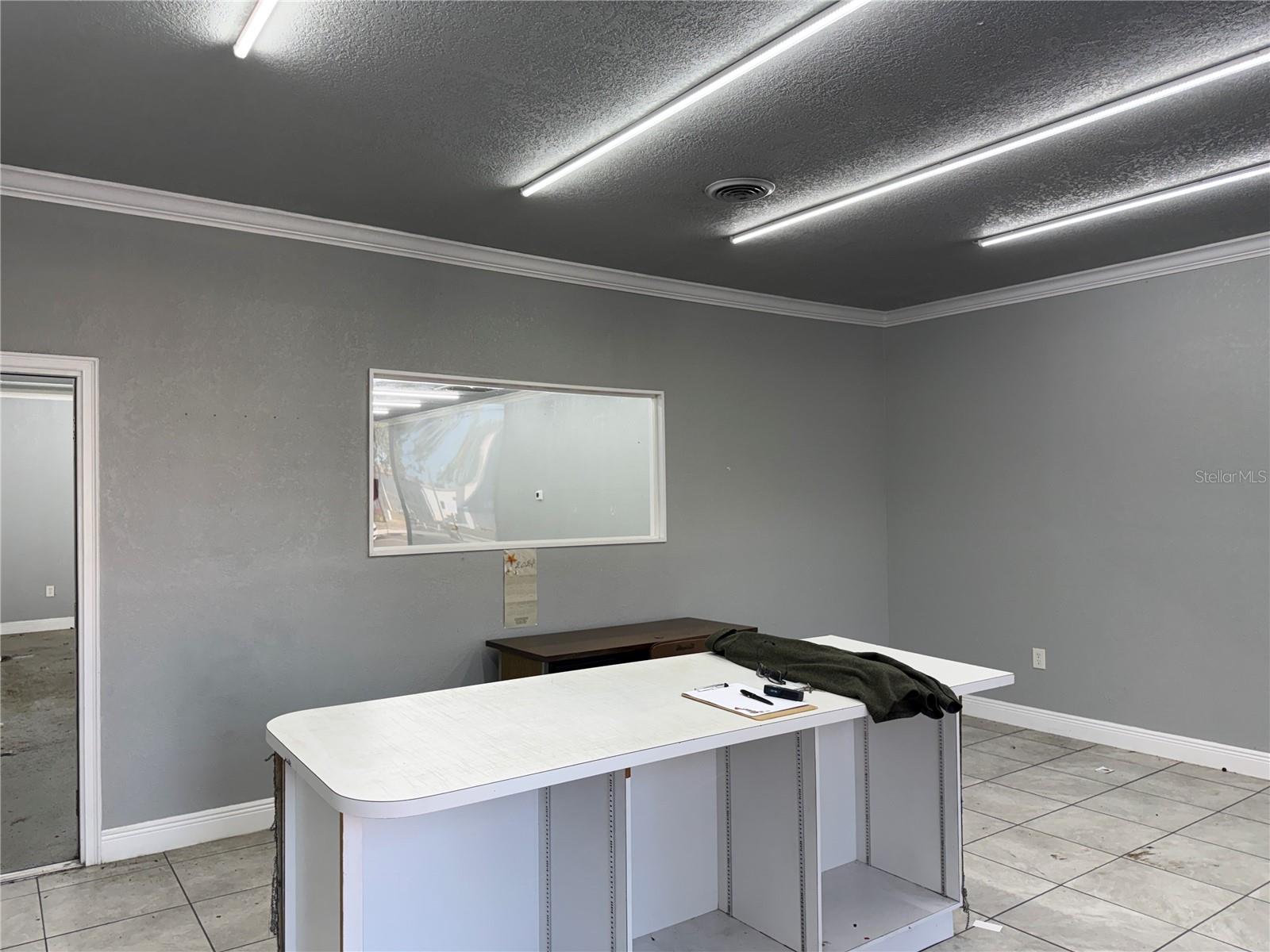 Image 10 of 14 For 10478 Northcliffe Boulevard