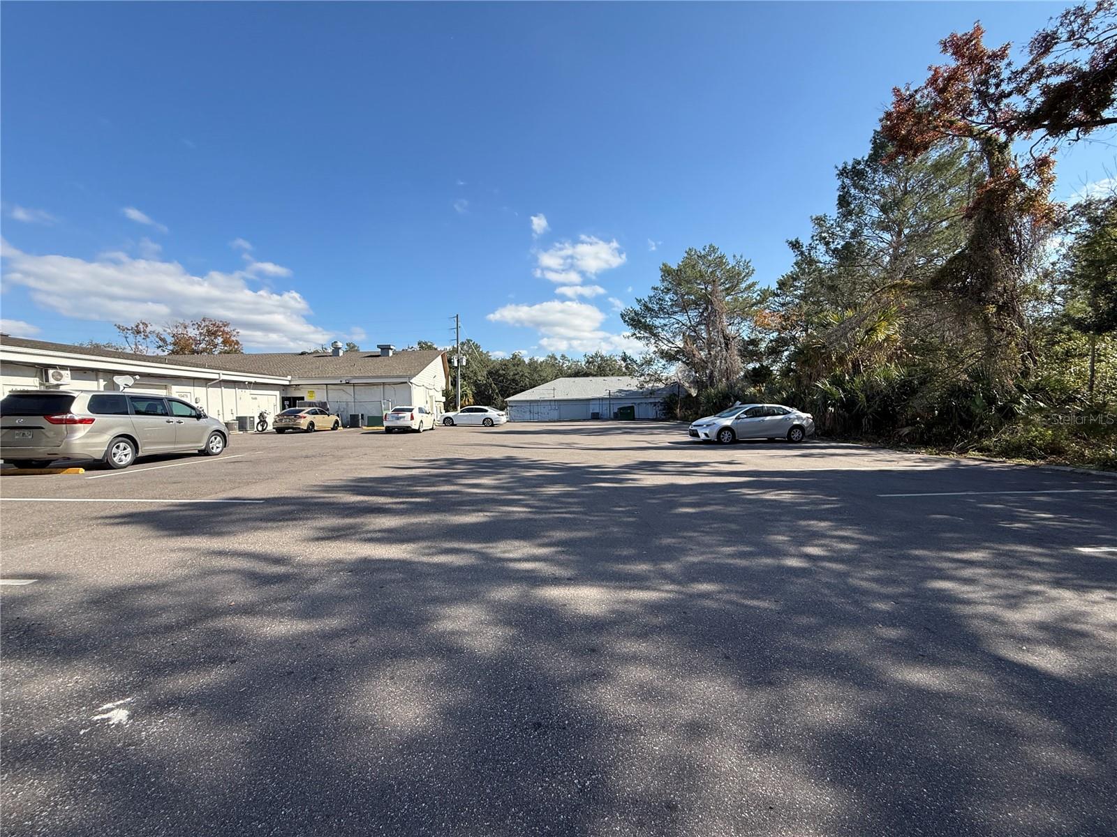 Image 6 of 14 For 10478 Northcliffe Boulevard