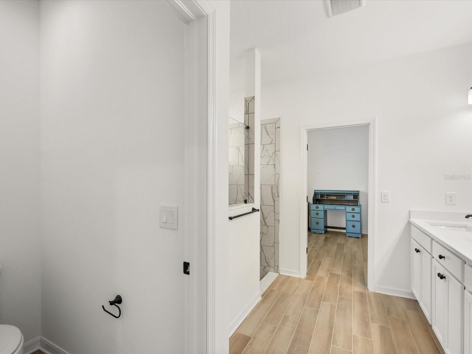 Image 28 of 60 For 5219 Cappleman Loop