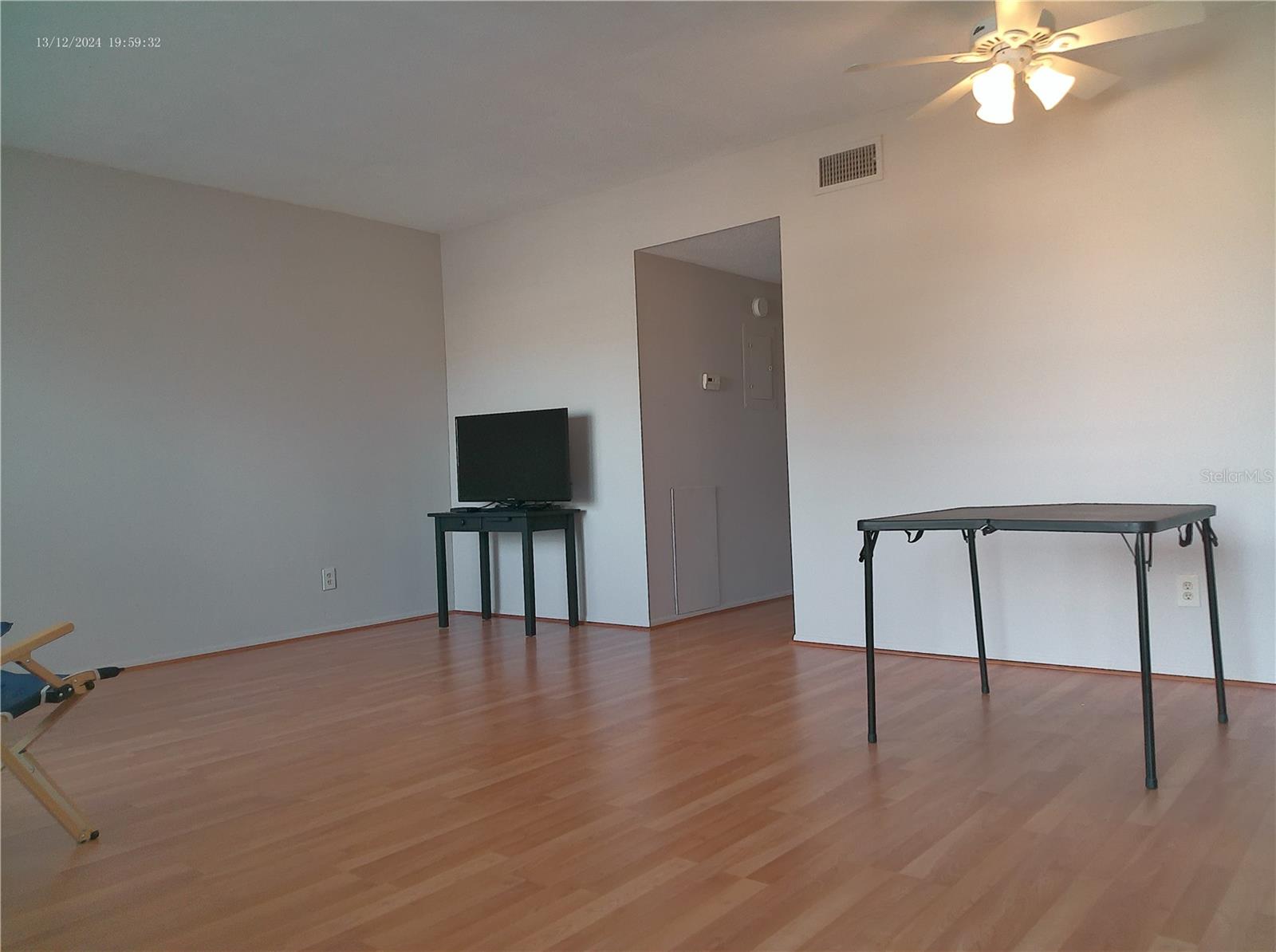 Listing photo id 10 for 2459 Columbia Drive 37