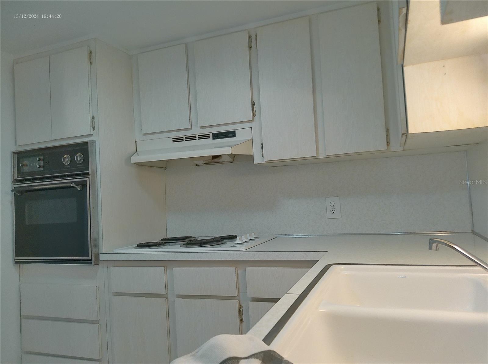 Listing photo id 16 for 2459 Columbia Drive 37