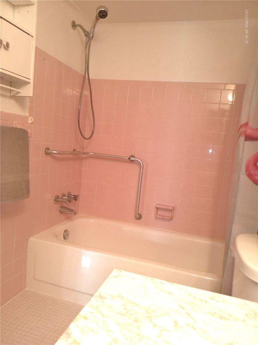 Listing photo id 23 for 2459 Columbia Drive 37