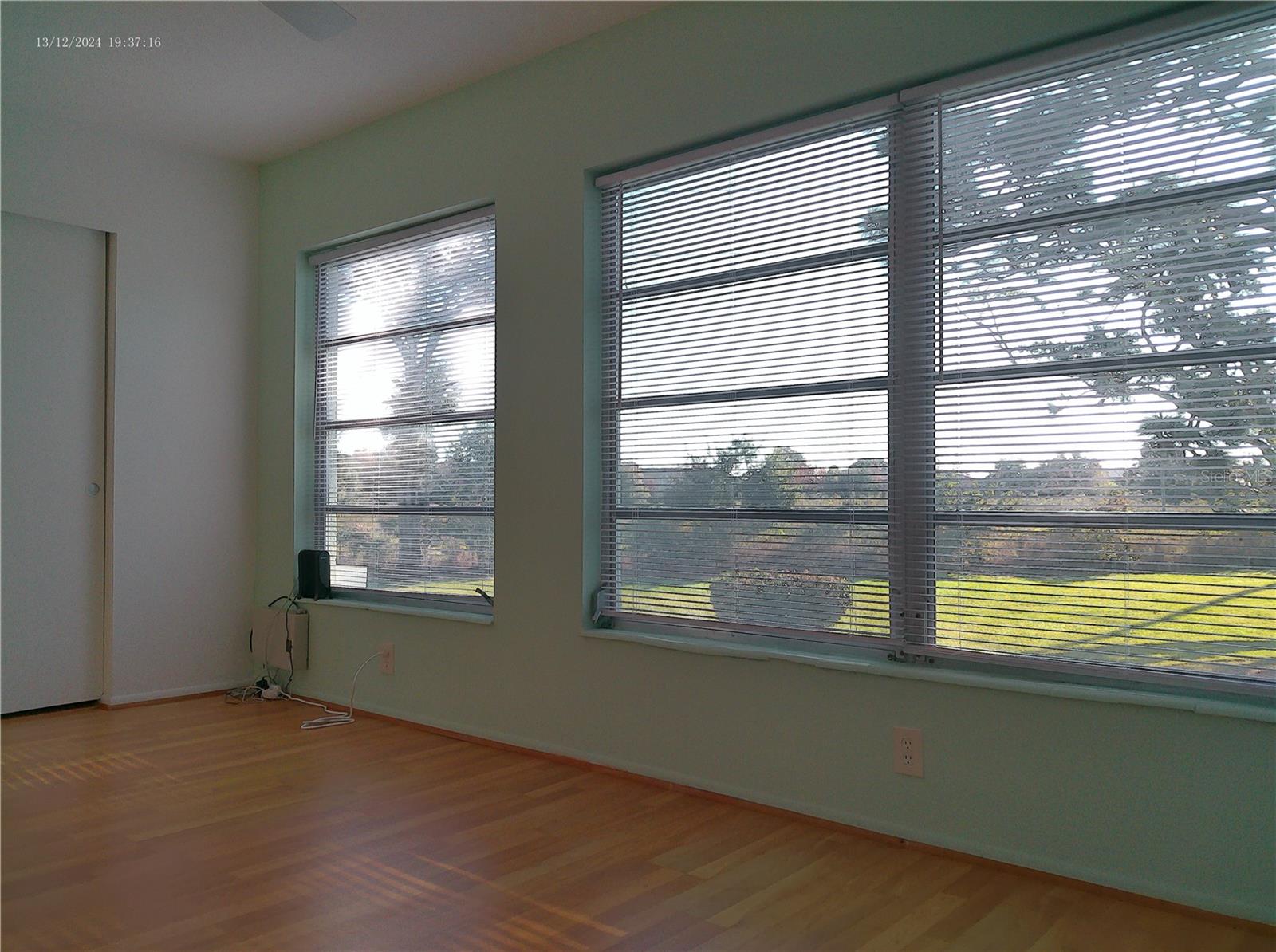 Listing photo id 28 for 2459 Columbia Drive 37