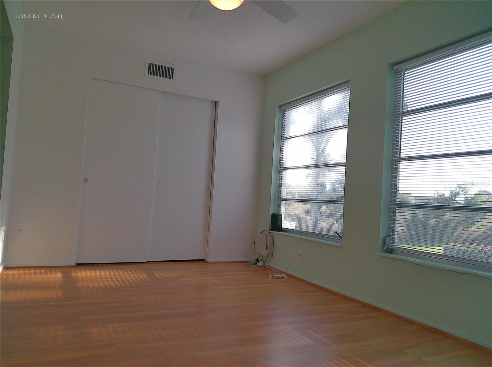 Listing photo id 29 for 2459 Columbia Drive 37