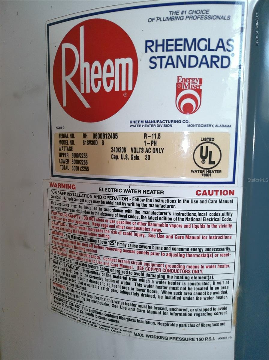 Listing photo id 34 for 2459 Columbia Drive 37