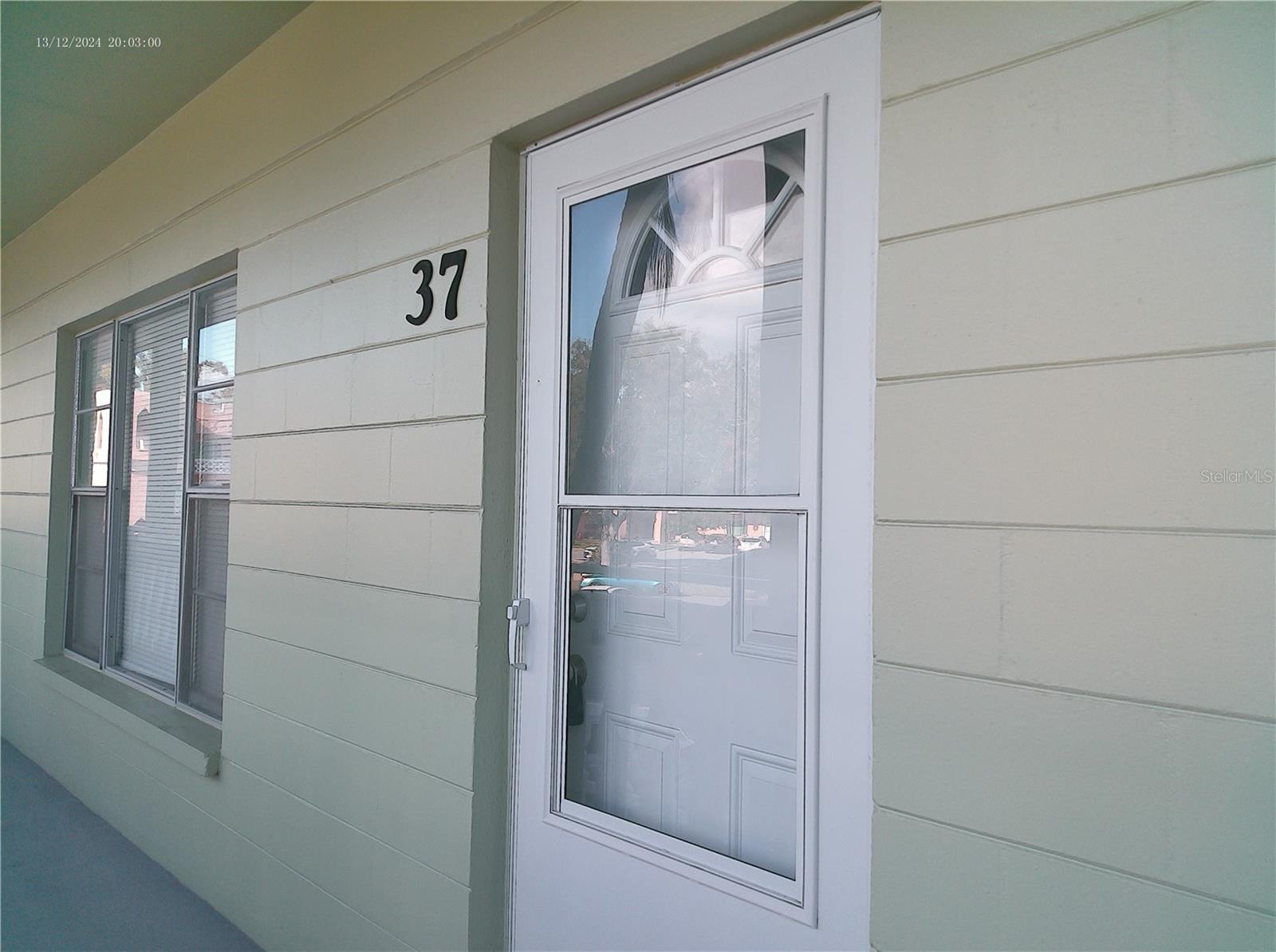 Listing photo id 2 for 2459 Columbia Drive 37