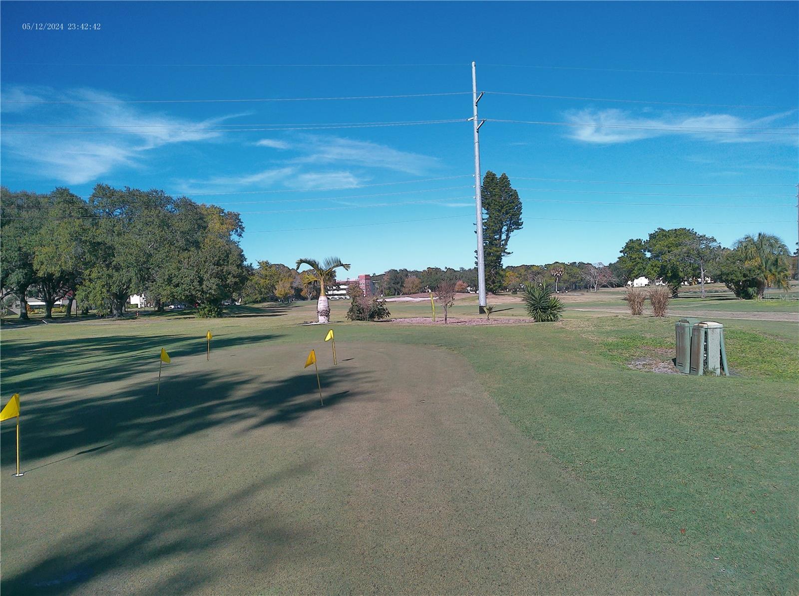 Listing photo id 39 for 2459 Columbia Drive 37