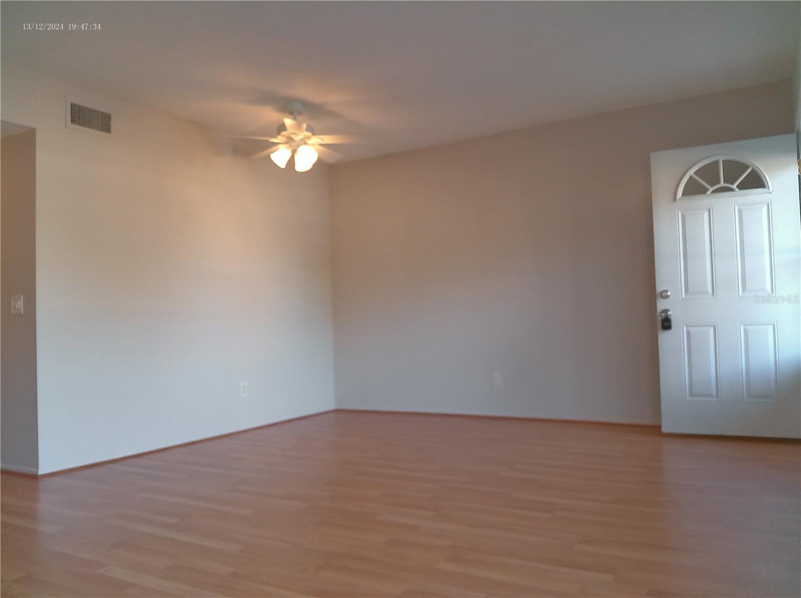 Listing photo id 4 for 2459 Columbia Drive 37