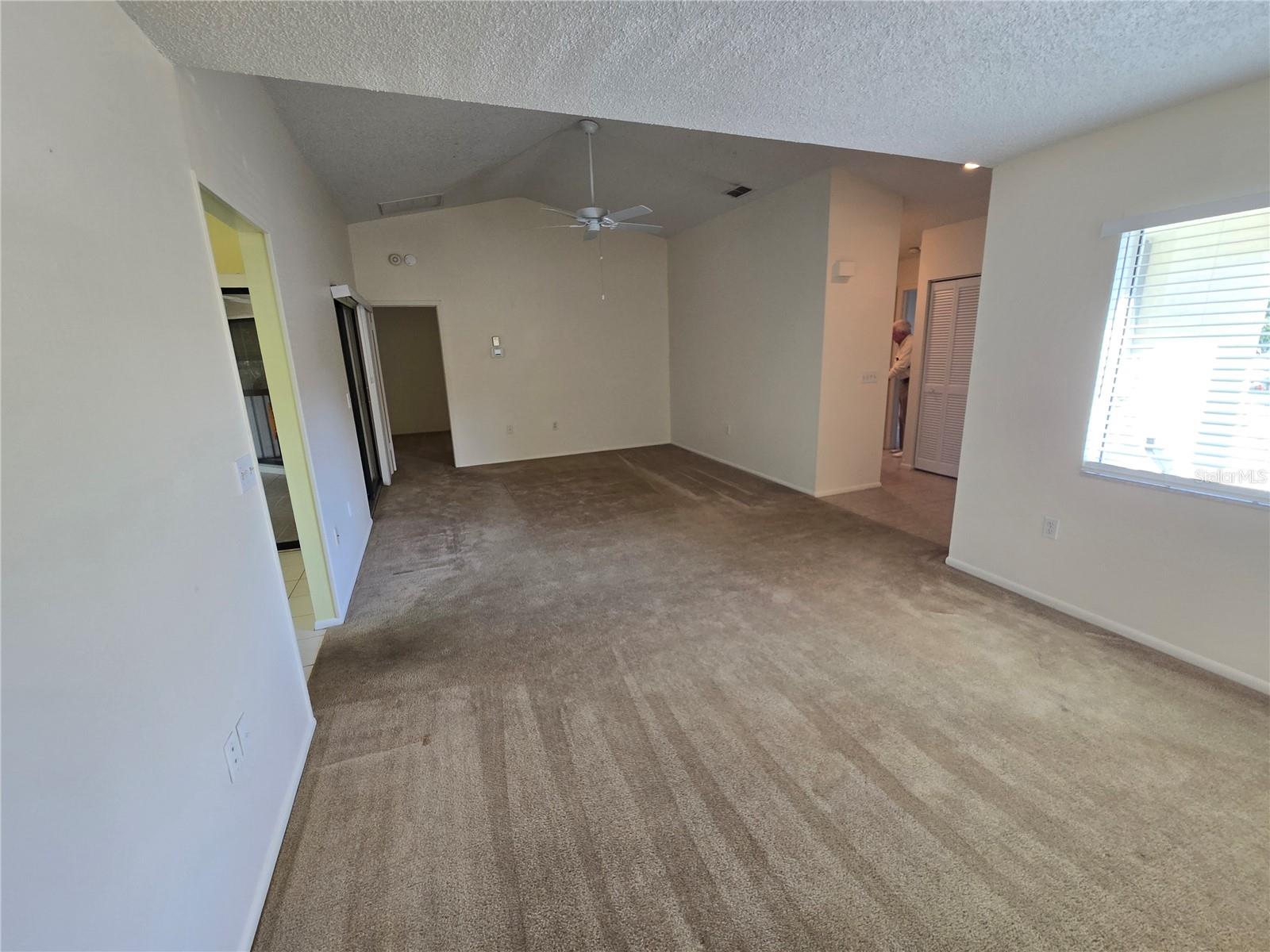 Image 3 of 15 For 8027 Picketts Court A