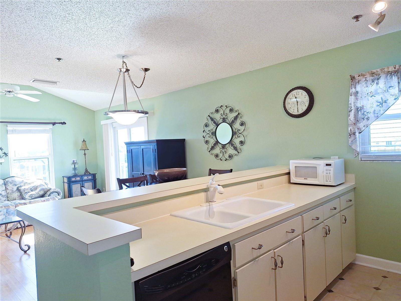 Image 14 of 45 For 5727 Biscayne Court 302