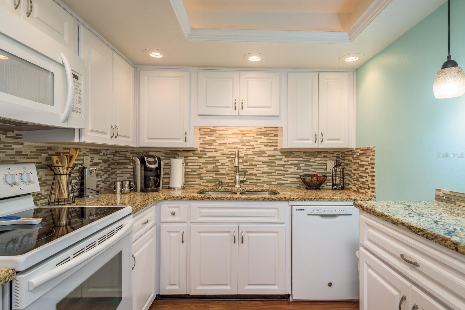 Image 10 of 49 For 10216 Regal Dr.  407