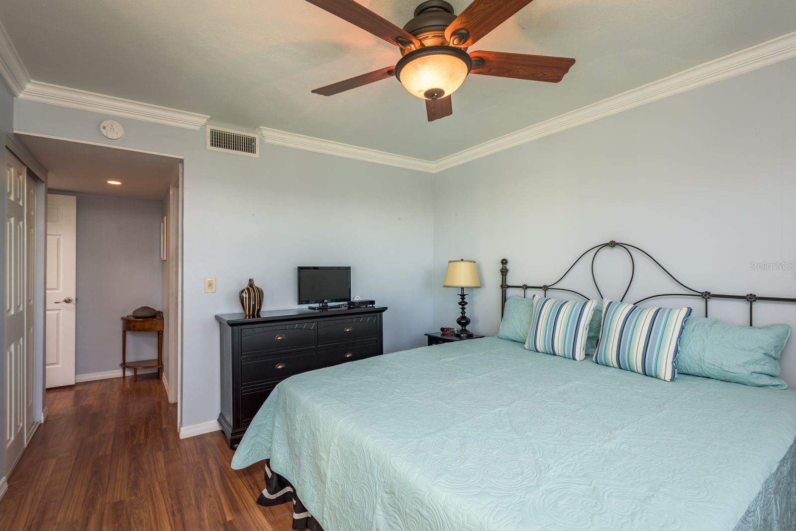 Image 19 of 49 For 10216 Regal Dr.  407