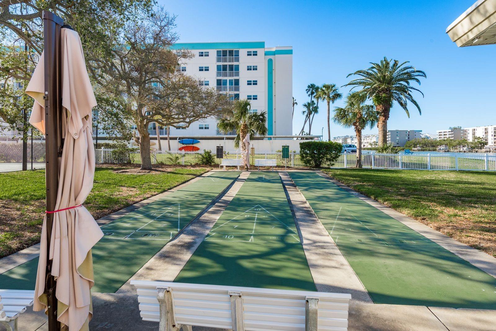 Image 31 of 49 For 10216 Regal Dr.  407