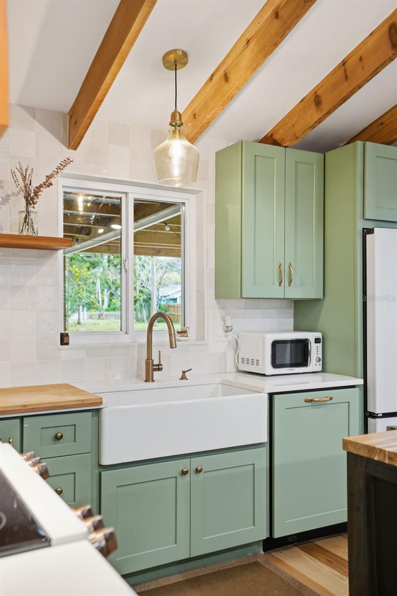 Image 11 of 35 For 7424 Grand Boulevard