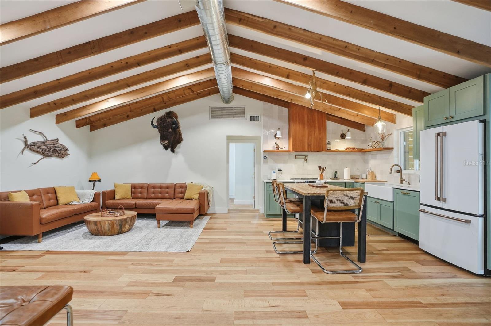 Image 24 of 35 For 7424 Grand Boulevard