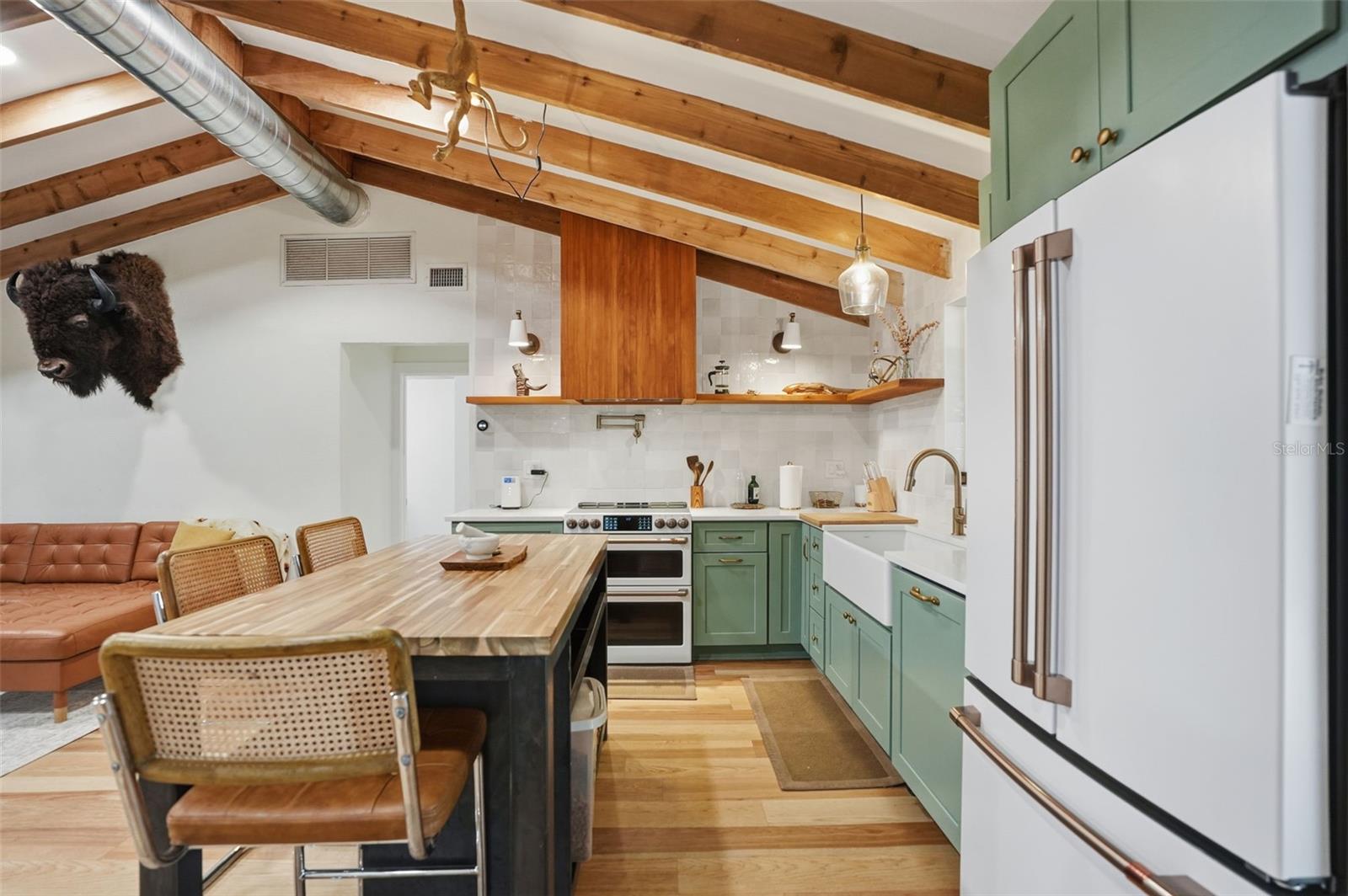 Image 9 of 35 For 7424 Grand Boulevard