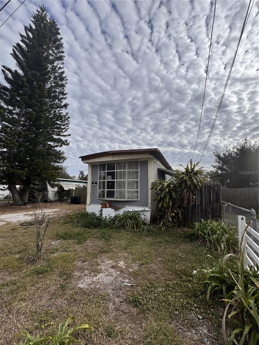 Listing Details for 7417 Gulf Breeze Circle, HUDSON, FL 34667