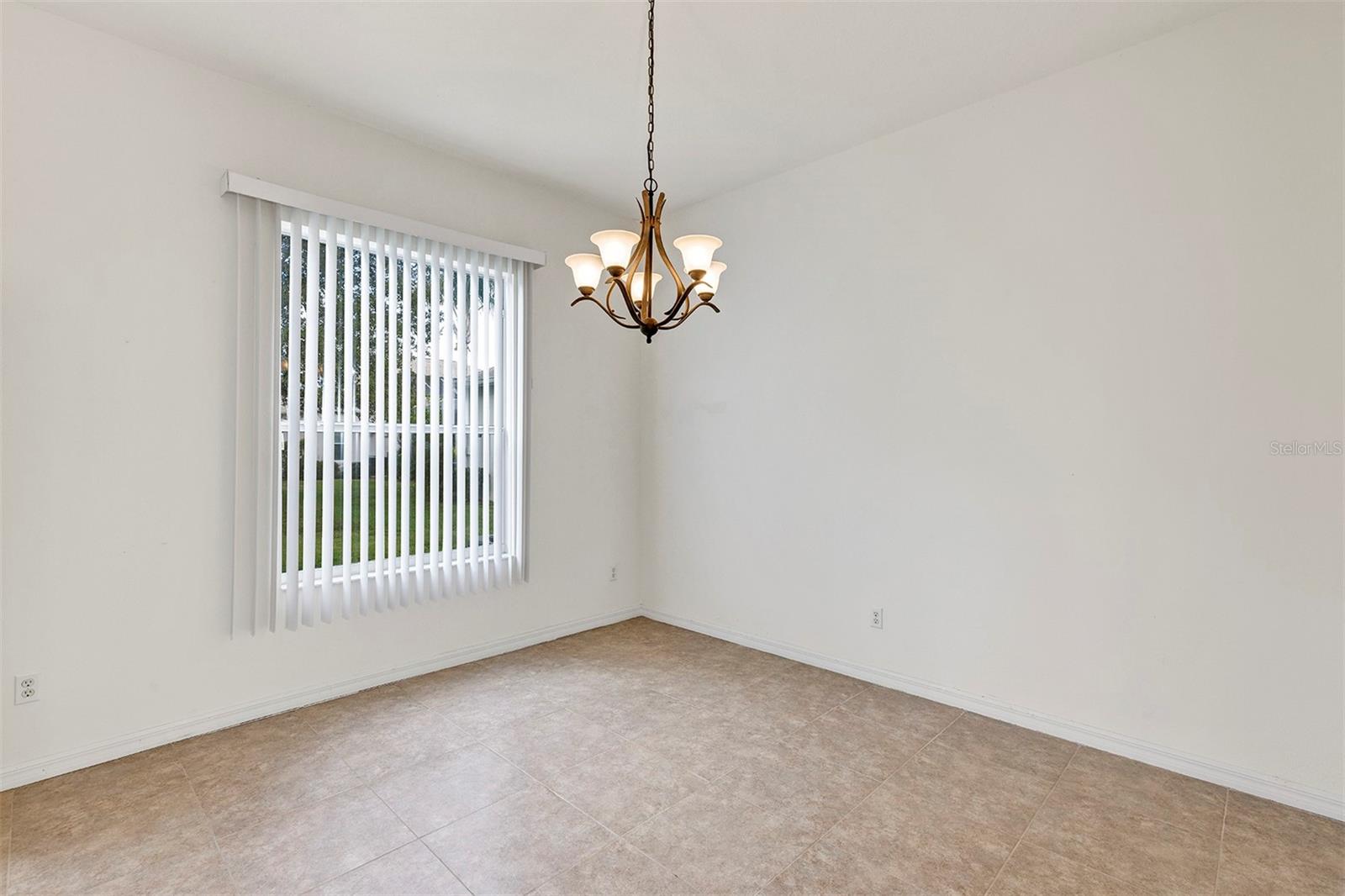 Image 11 of 51 For 3639 Westover Circle