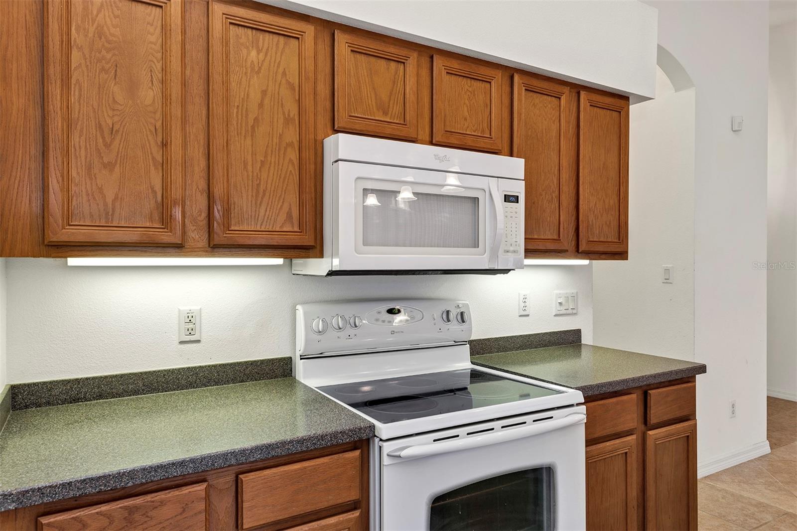 Image 17 of 51 For 3639 Westover Circle