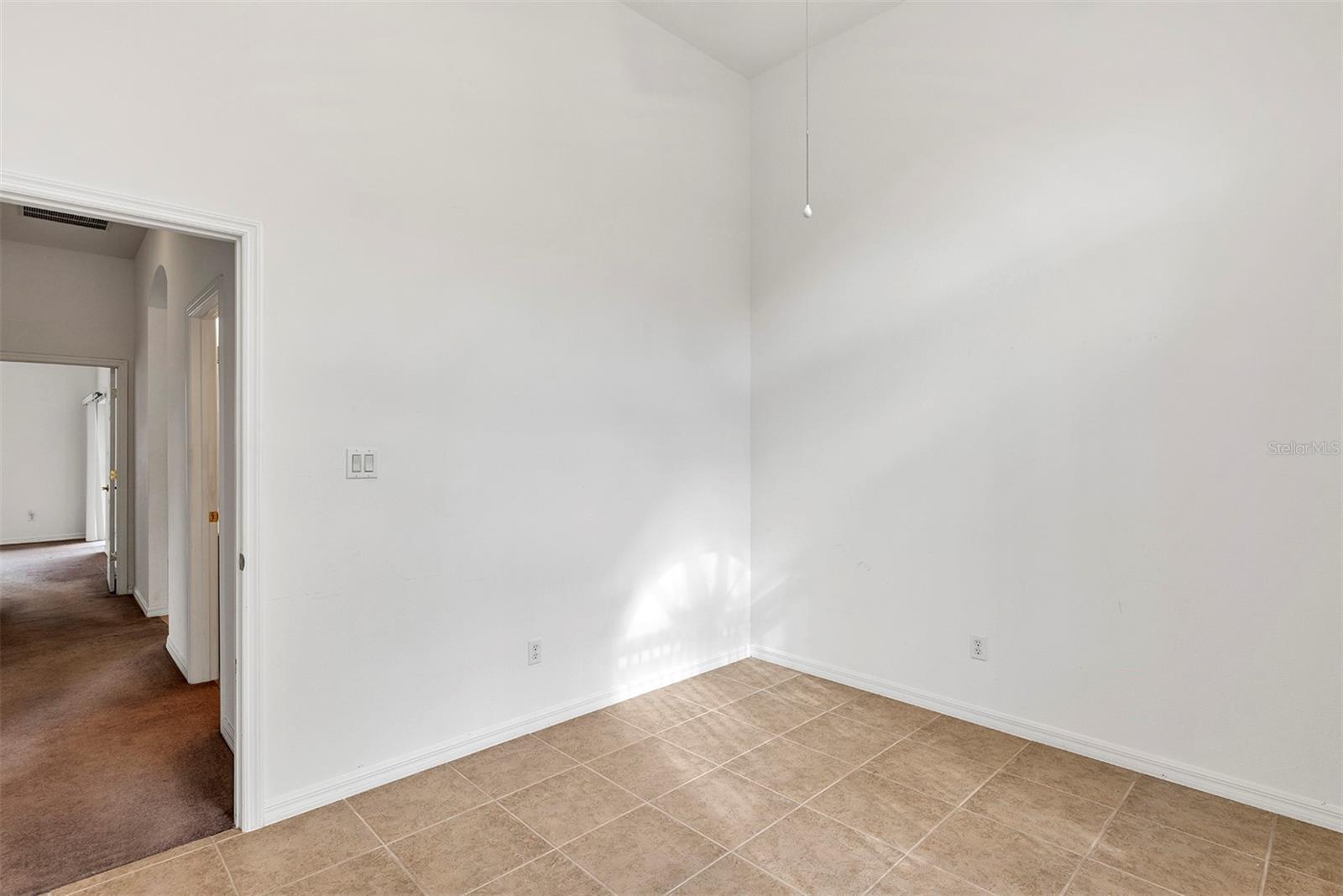 Image 28 of 51 For 3639 Westover Circle