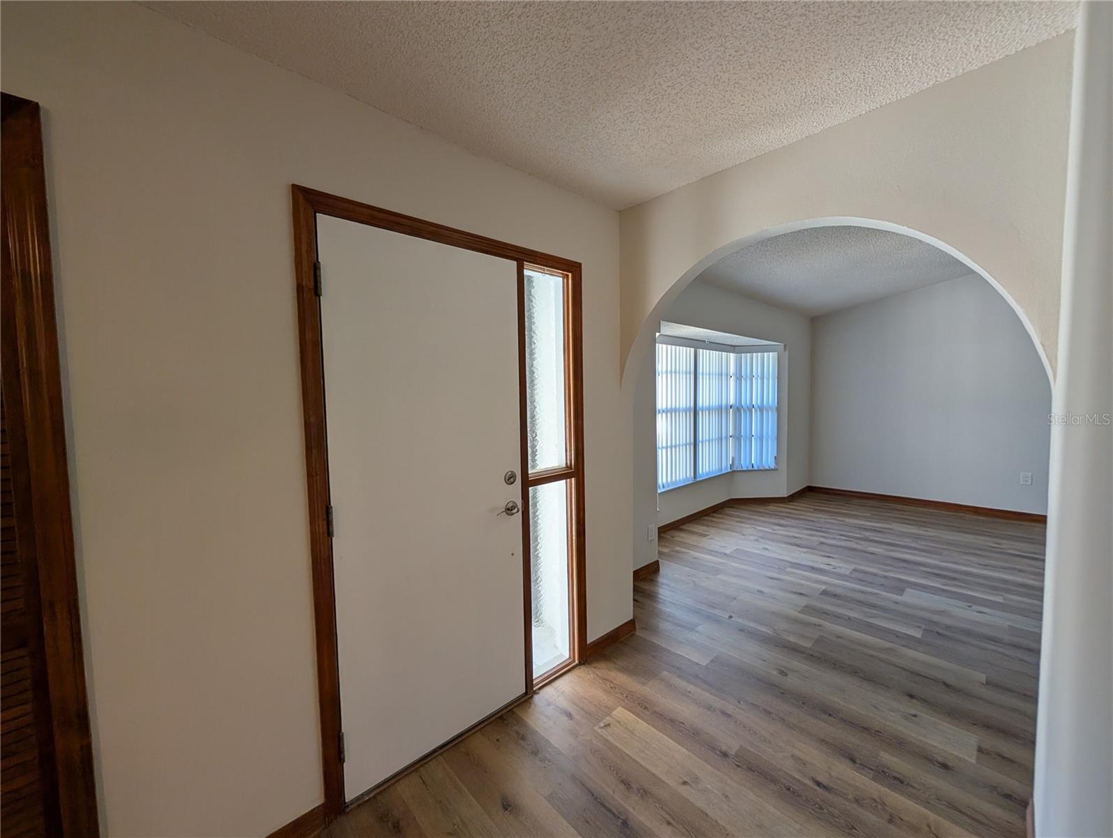 Image 16 of 32 For 3741 Thornbush Lane