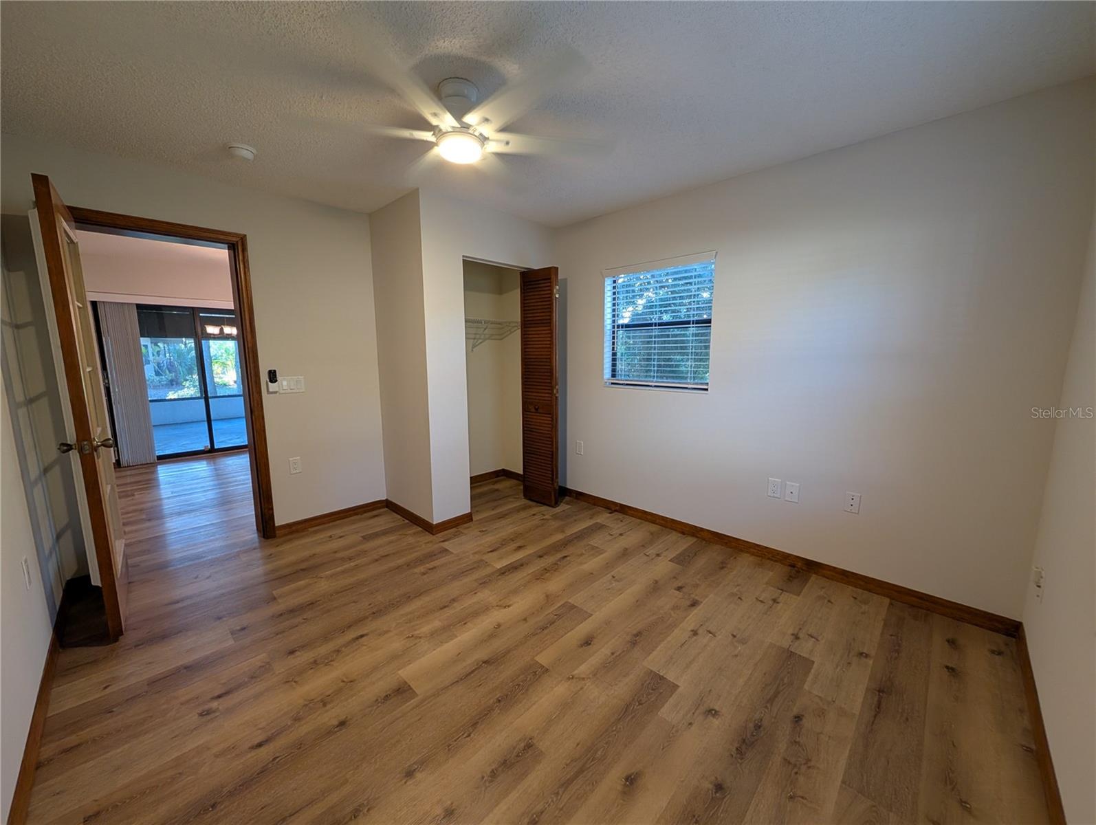 Image 24 of 32 For 3741 Thornbush Lane