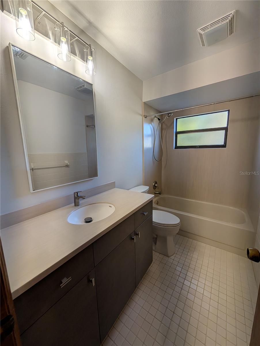 Image 27 of 32 For 3741 Thornbush Lane