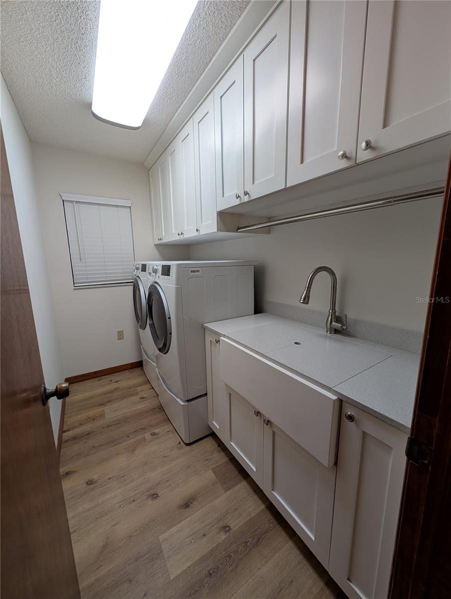 Image 28 of 32 For 3741 Thornbush Lane