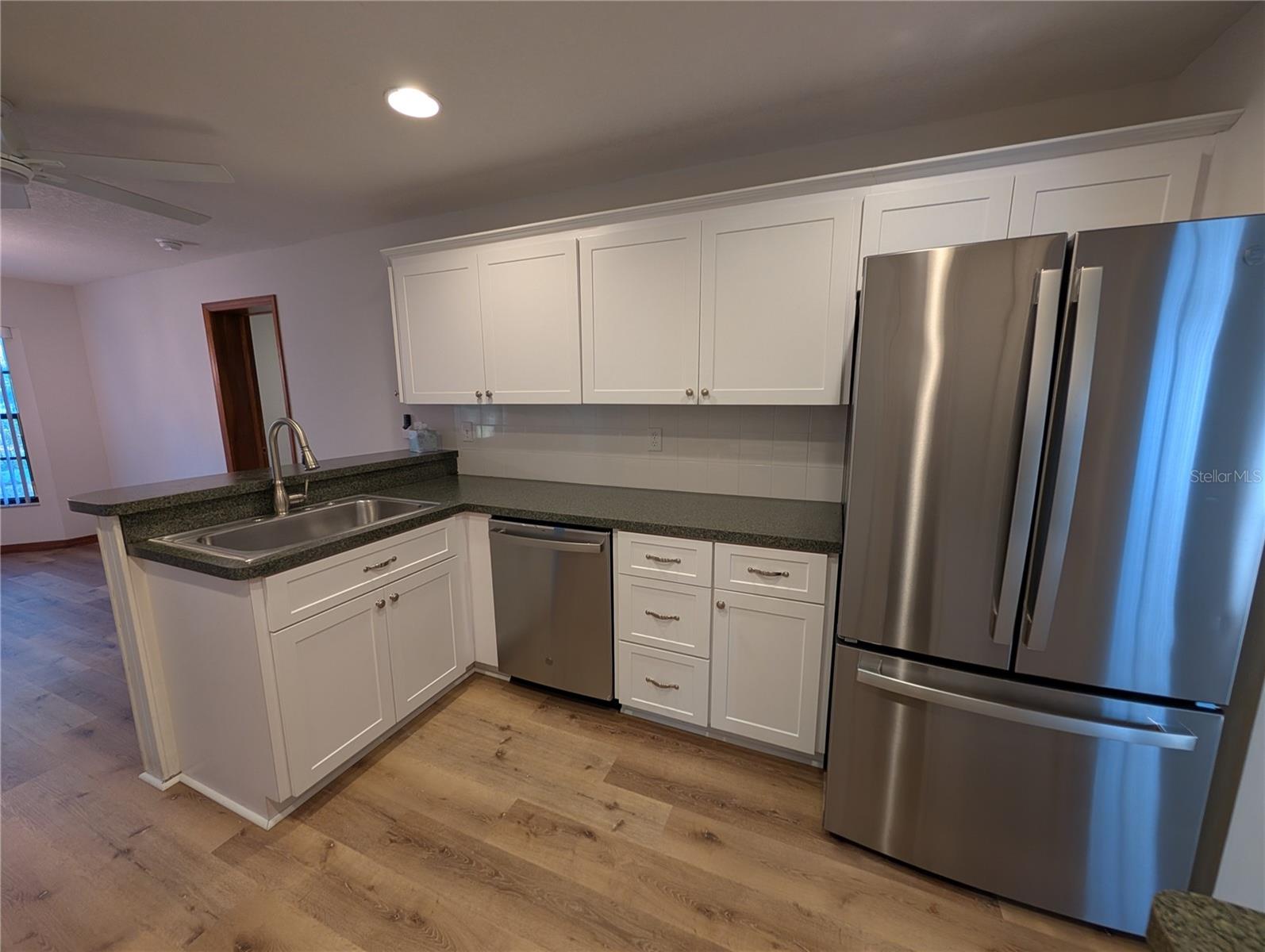 Image 5 of 32 For 3741 Thornbush Lane