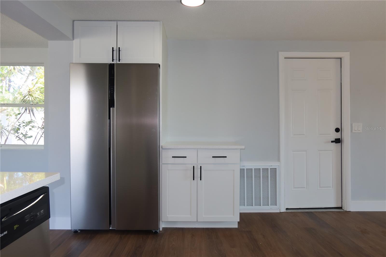 Image 14 of 45 For 7521 Coventry Drive