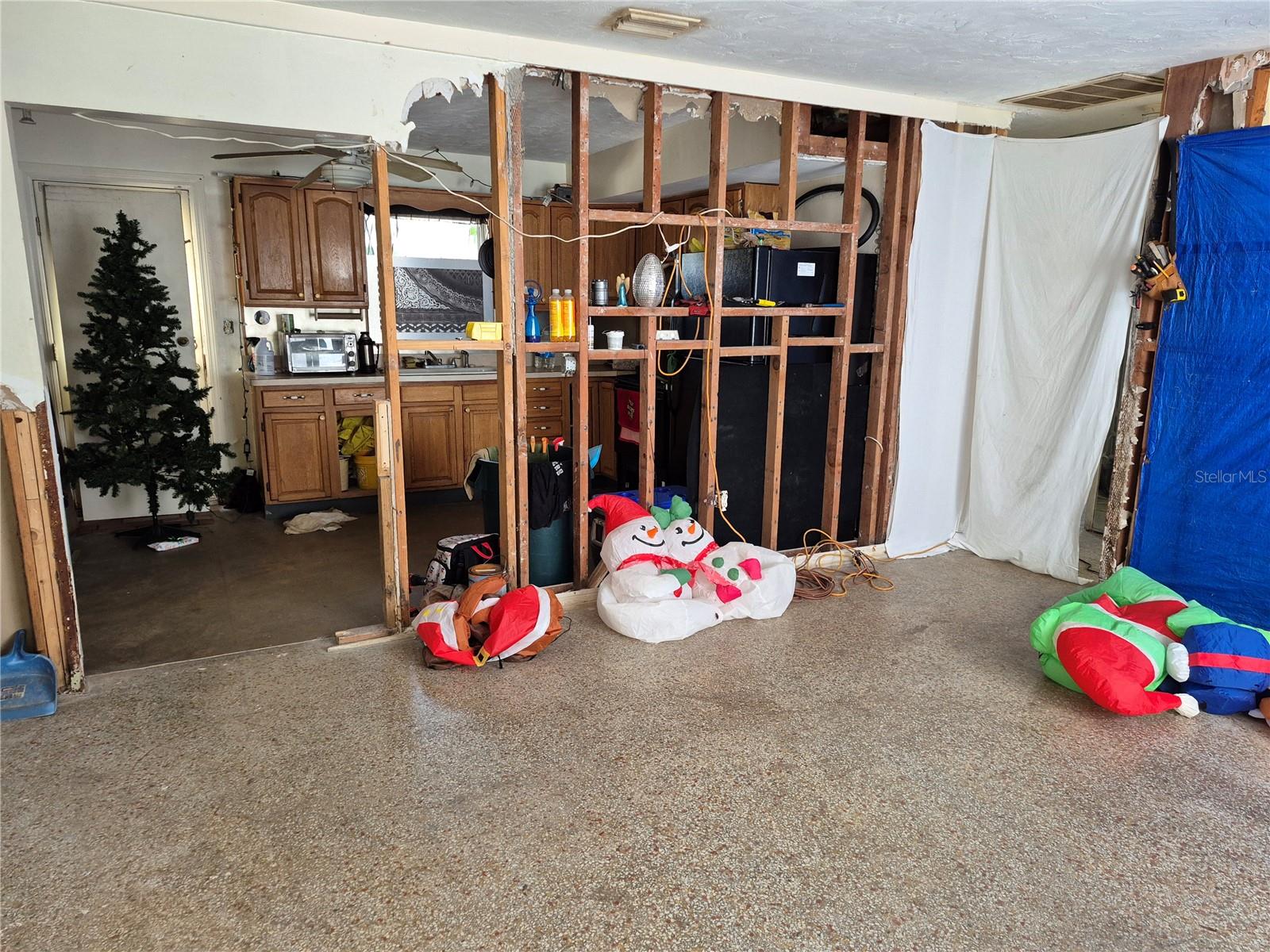 Image 10 of 14 For 4945 Green Key Road