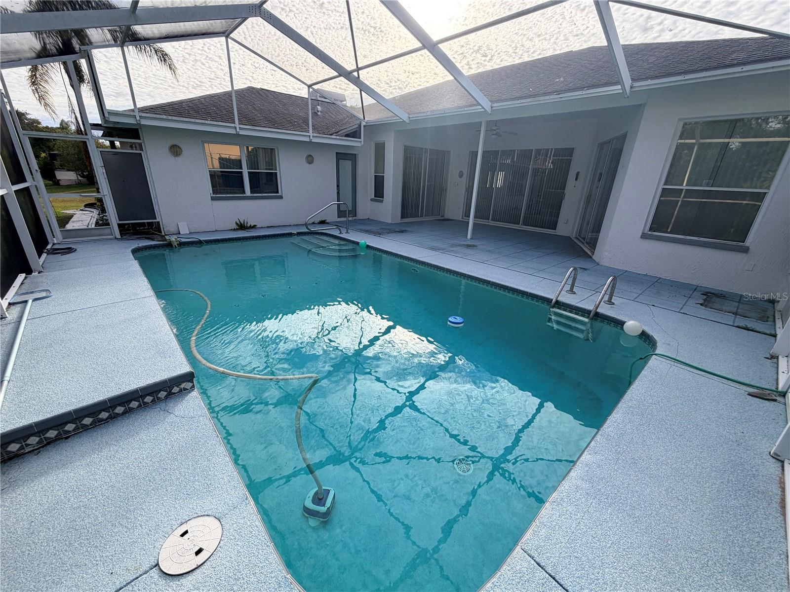 Image 12 of 29 For 8835 Kipling Avenue