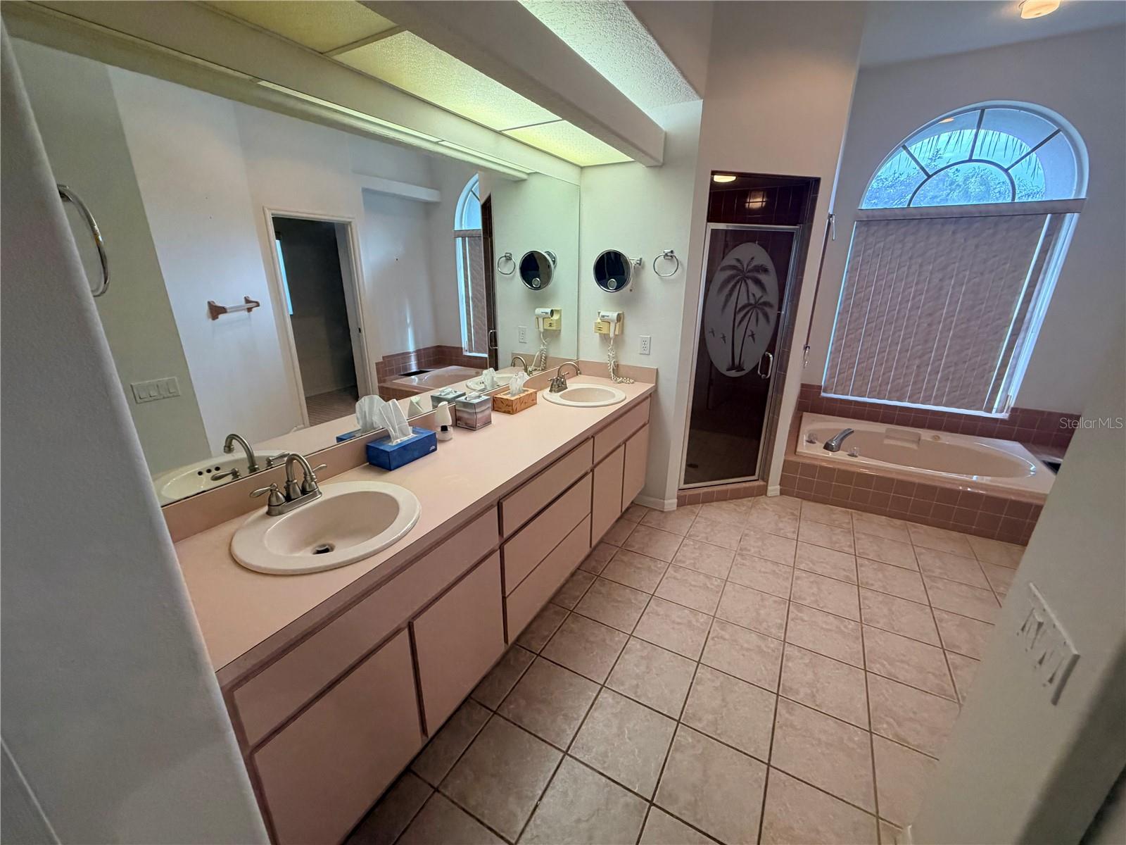 Image 18 of 29 For 8835 Kipling Avenue