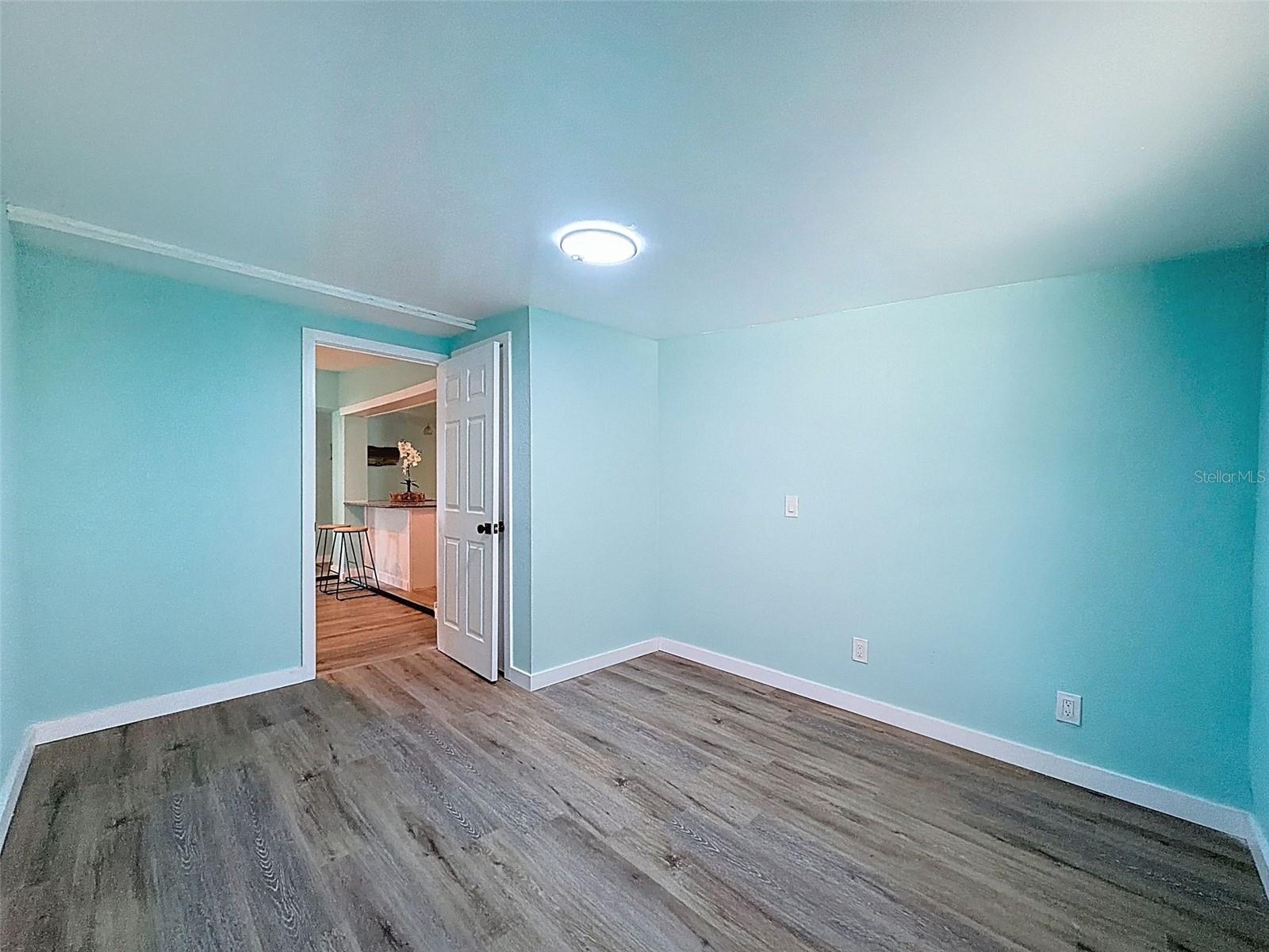 Image 18 of 68 For 6827 Sanderling Lane