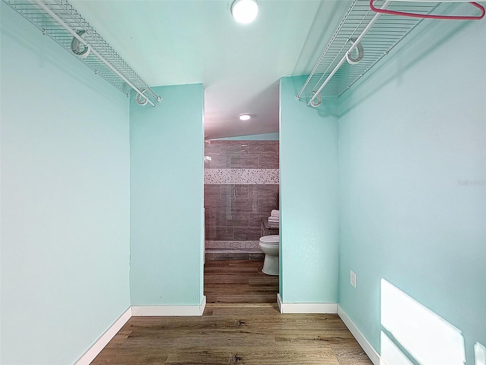 Image 27 of 68 For 6827 Sanderling Lane