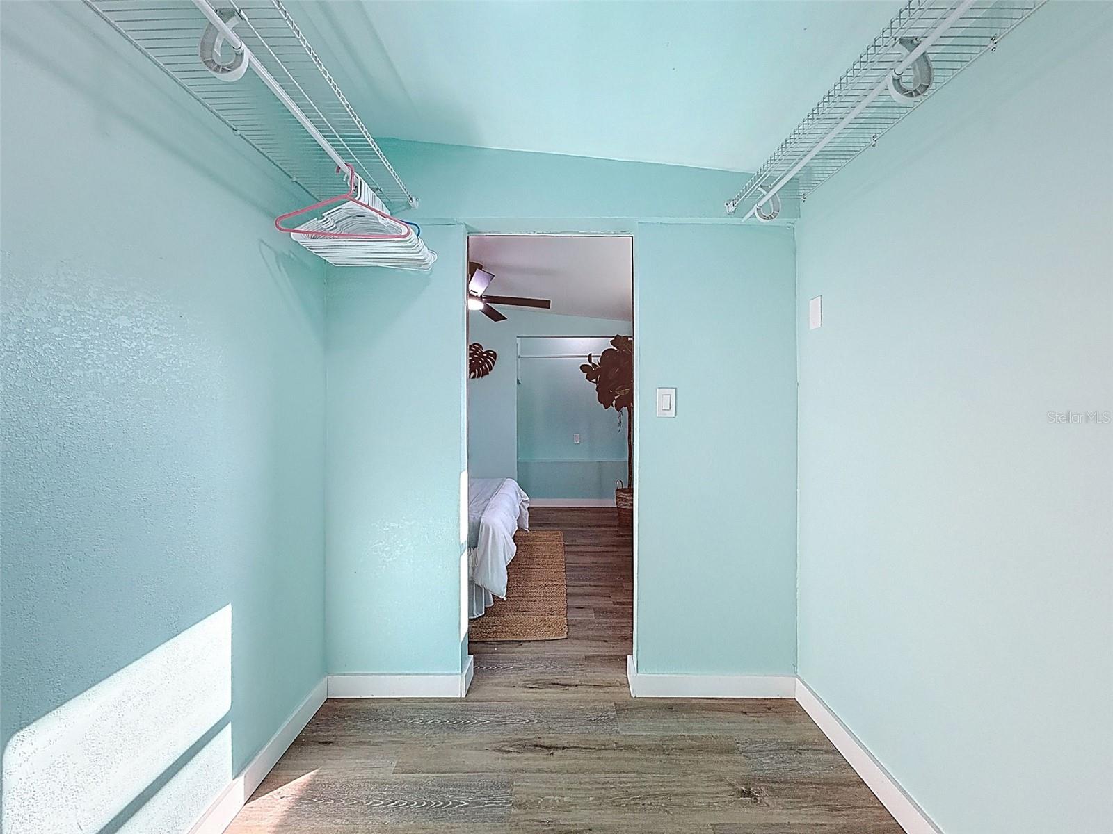 Image 28 of 68 For 6827 Sanderling Lane