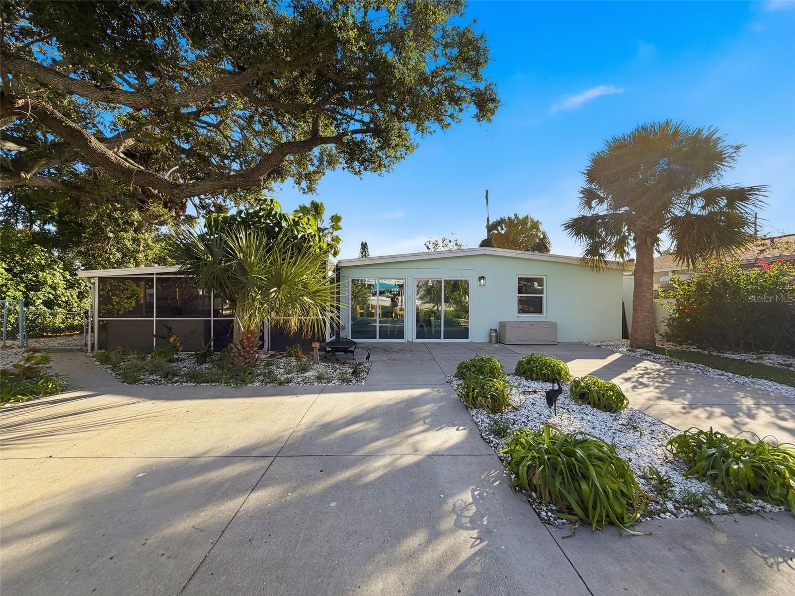 Image 38 of 68 For 6827 Sanderling Lane