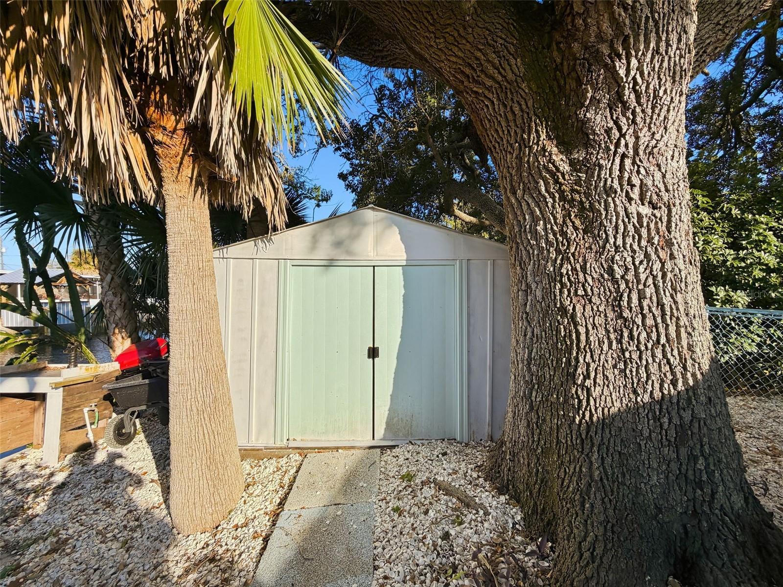 Image 46 of 68 For 6827 Sanderling Lane